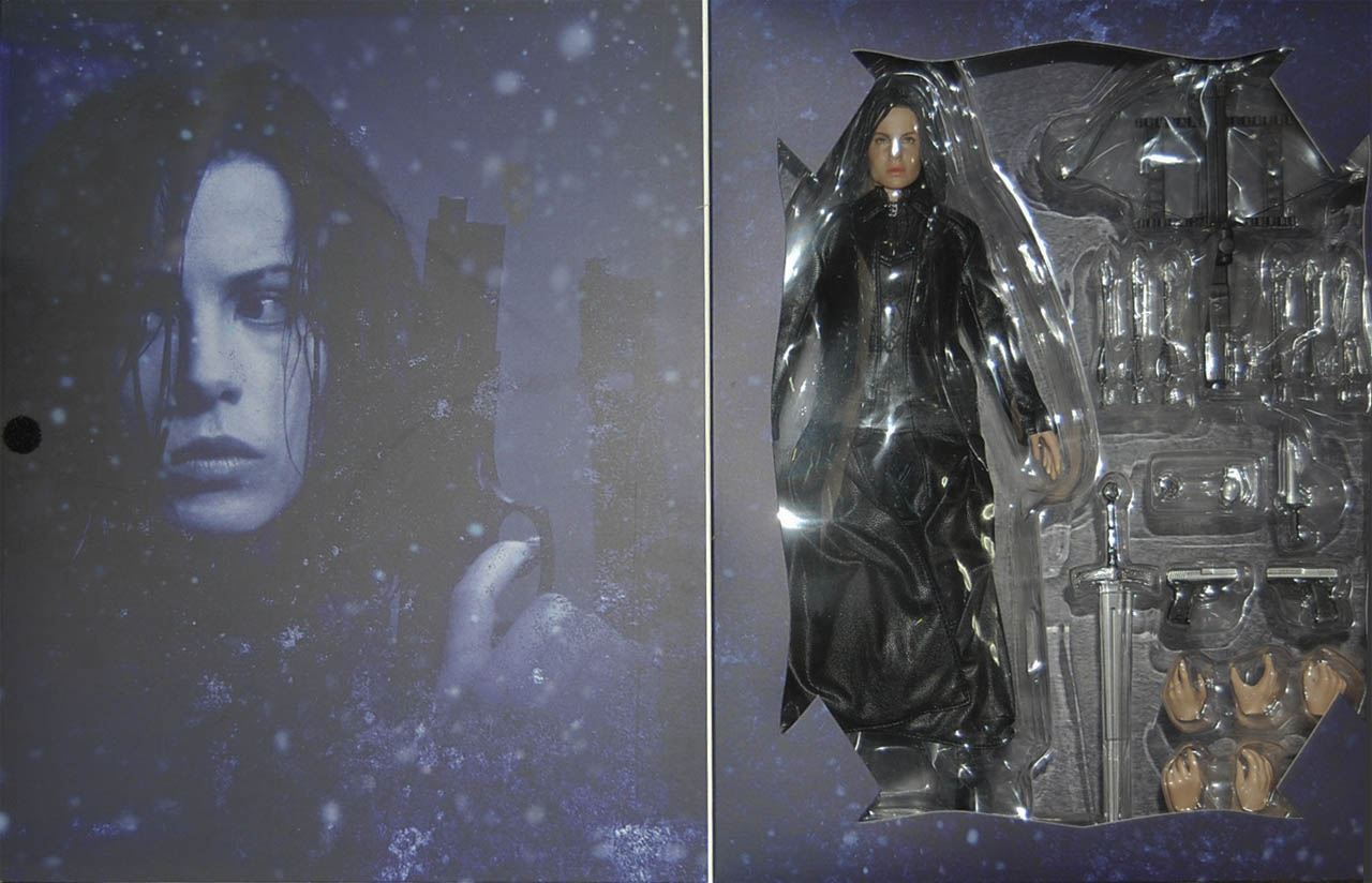 SELENE UNDERWORLD EVOLUTION Star Ace Toys : バルタン星人の部屋
