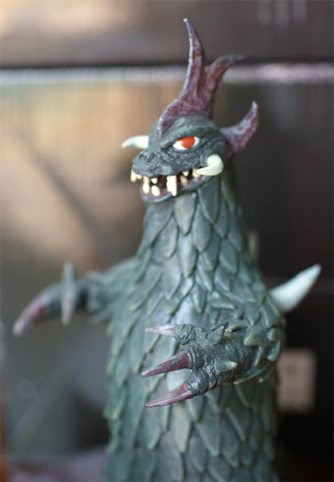 地球防衛軍秘密基地 ゴルゴザウルス : バルタン星人の部屋