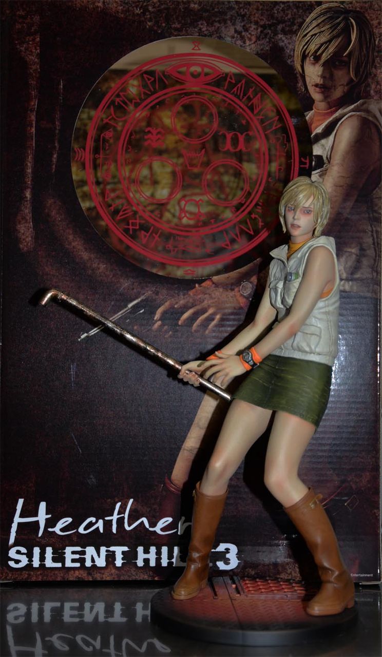 サイレントヒル3 ヘザー(SILENT HILL3 Heather) フィギュア Official