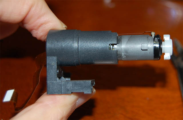 ERS-210 aibo 首の故障 DHS : バルタン星人の部屋