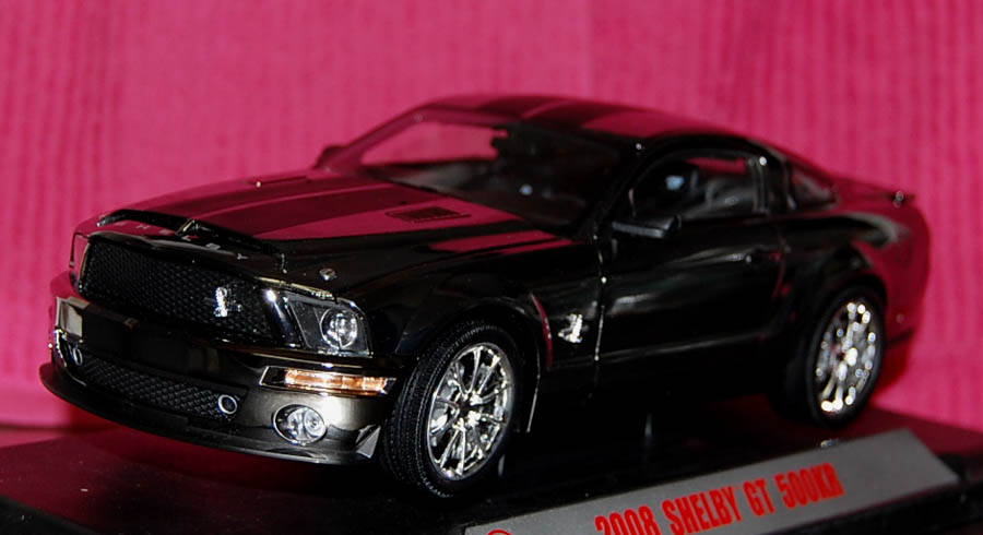 海外映画その他 ＞ シェルビーGT500KR(BK) 2008モデル 1/18