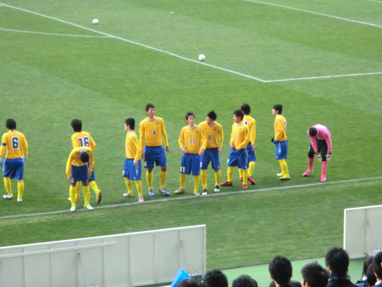 高校選手権1回戦 仙台育英vs高知高校 2012年12月31日 埼玉スタジアム サッカーと読書と徒然と 高校選手権1回戦 仙台育英vs高知高校 2012年12月31日 埼玉スタジアム サッカーと読書と徒然と