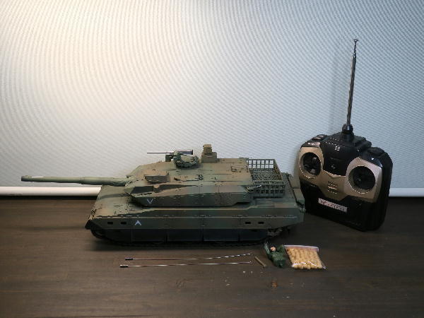 陸上自衛隊10式戦車 1/24 BB弾仕様バトルタンク