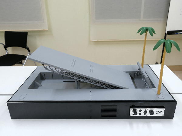 サンダーバード2号 専用発射台 ディスプレイベース」の完成