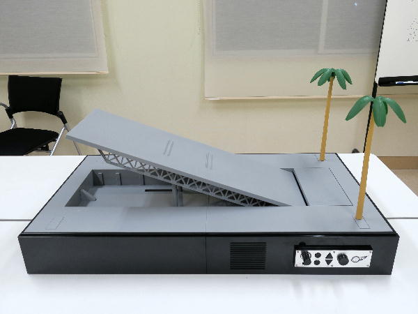 サンダーバード2号 専用発射台 ディスプレイベース」の完成