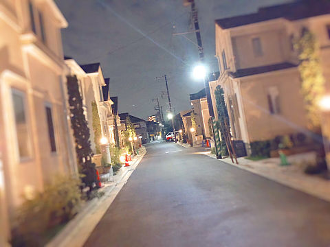 夜の住宅街