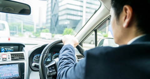 通勤の車の運転