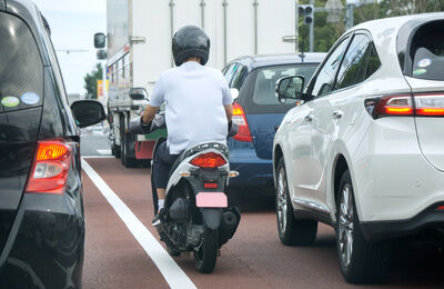 車ぶつけられた