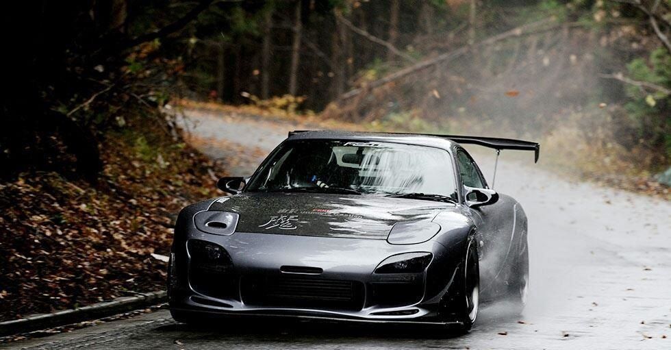 Rx 7 Fd3sとかいうマツダの最高傑作の最強にカッコイイ車を超える車ってガチでないよな 車速報
