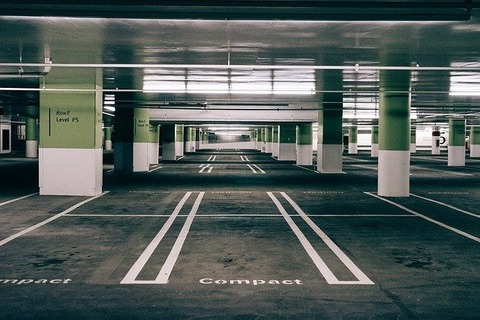 会社の駐車場