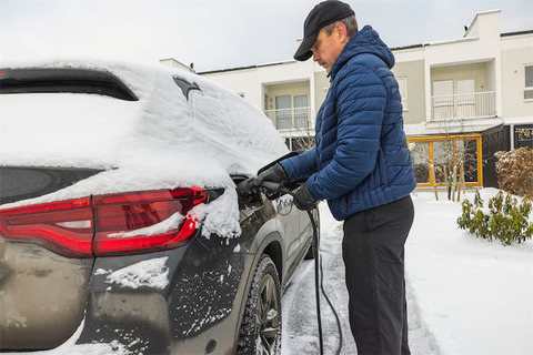 スイス「電気ねンだわ」不要不急の電気自動車（EV）の使用が制限