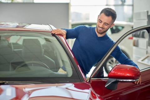 若いやつは車買ったほうがよい