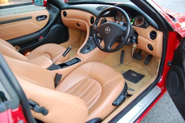 高級外車って右ハンドルにするとダサいのか 車速報 高級外車って右ハンドルにするとダサいのか 車速報