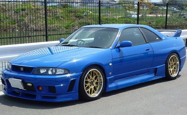 Nissan Skyline r33 РІРёРЅРёР» SSR
