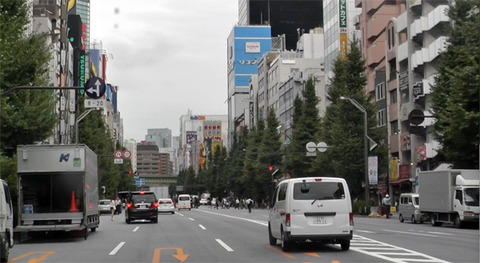 都会で普通に車を運転できるって有能すぎやろｗｗｗｗｗｗｗ