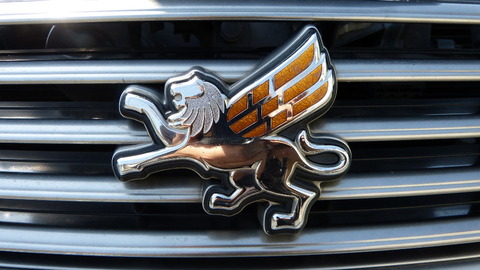 車で1番ダサいエンブレムwwwwwwww 車速報 車で1番ダサいエンブレムwwwwwwww 車速報