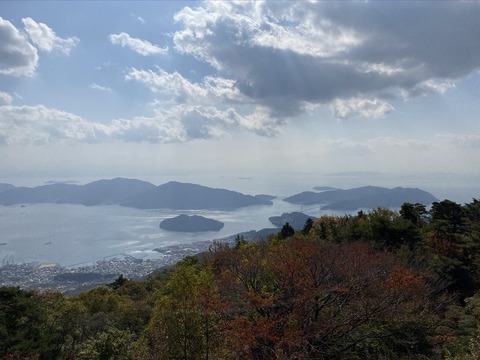 山の方までドライブ