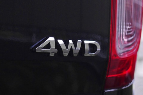 AWDと4WDの違いとは？