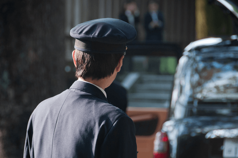 運転好きだし接客もやってたからタクシー運転手に転職しようか迷ってる・・・