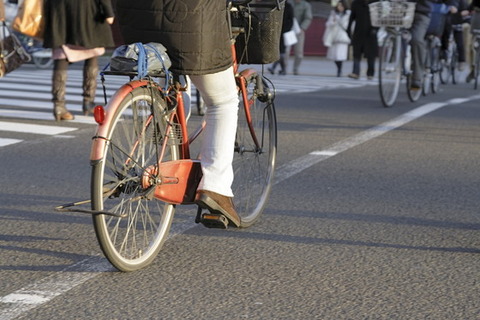 自転車は免許制に