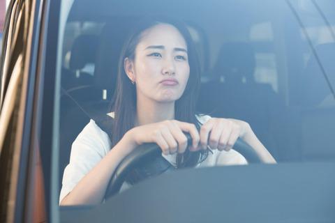 女の運転でイラっとすること