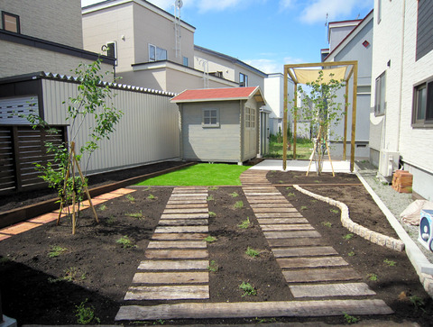 駐車場でBBQ