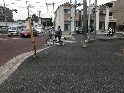 ババアの車と接触