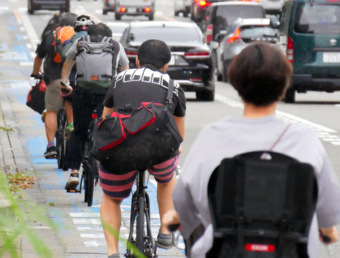 自転車、ヘルメット完全義務化へｗｗｗｗｗｗｗ