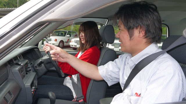 悲報 ワイ初路上教習 のろのろ運転で渋滞を起こすｗｗｗｗ 車速報