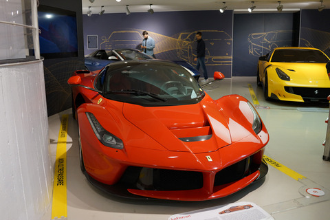 フェラーリやポルシェ2