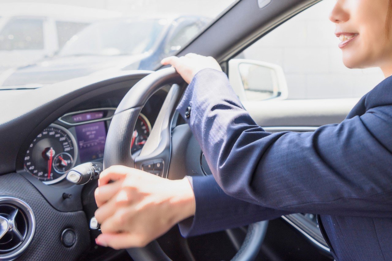 左折時右に膨らんでそのまま右折する車マジでウザい 車速報 左折時右に膨らんでそのまま右折する車マジでウザい 車速報