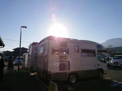 車中泊の果てに朝になる