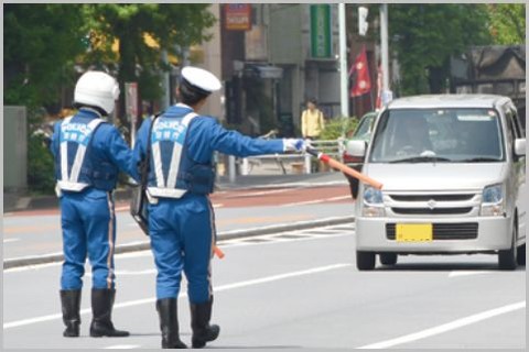 車(警察)「ブーーーン」 軽乗り「おっ、いけるんじゃね？」→結果ｗｗｗｗｗｗ