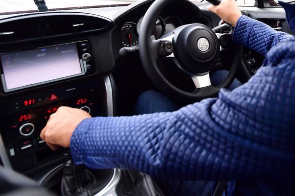 悲報 マニュアル車の運転難しすぎなんだがｗｗｗｗｗ 車速報