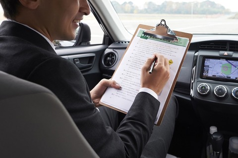 自動車学校に入校したのに