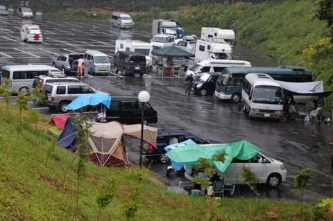 車中泊ってどこに車止める