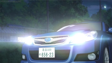 アニメとかで車が止まるときキキッて音する