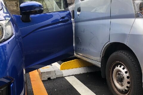 ドアパンチされて車に傷つけられたんだが相手が自分で板金に支払うから見積書出してと言われてるけど修理せず代金だけ受け取れないの？