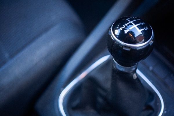 マニュアル車を買ったんだが後悔しまくりんぐｗｗｗｗｗ 車速報