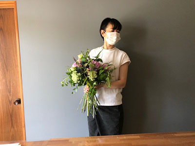 黒鬼灯他13種で花束 ヴェロニカ便り