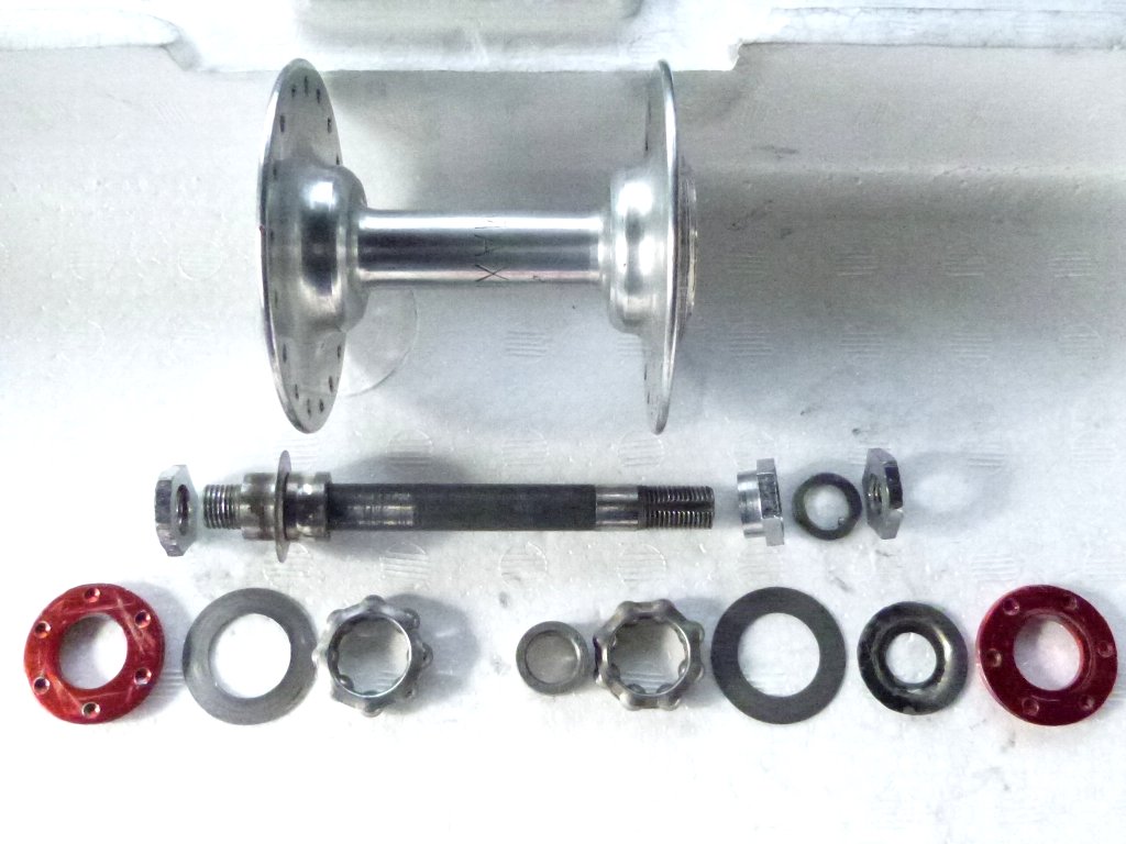 MAXI-CARリアハブ