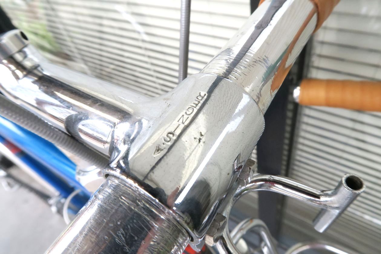 AlexSINGER For Sale : ただいま営業中～♪