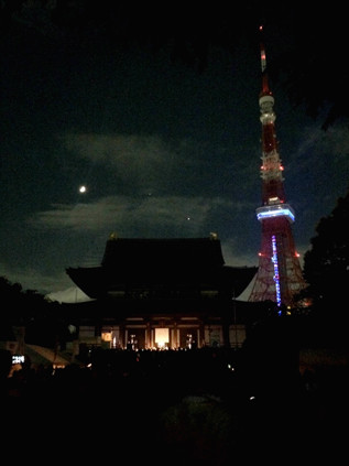 増上寺とお月さまと東京タワー