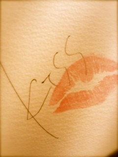 Kiss...
