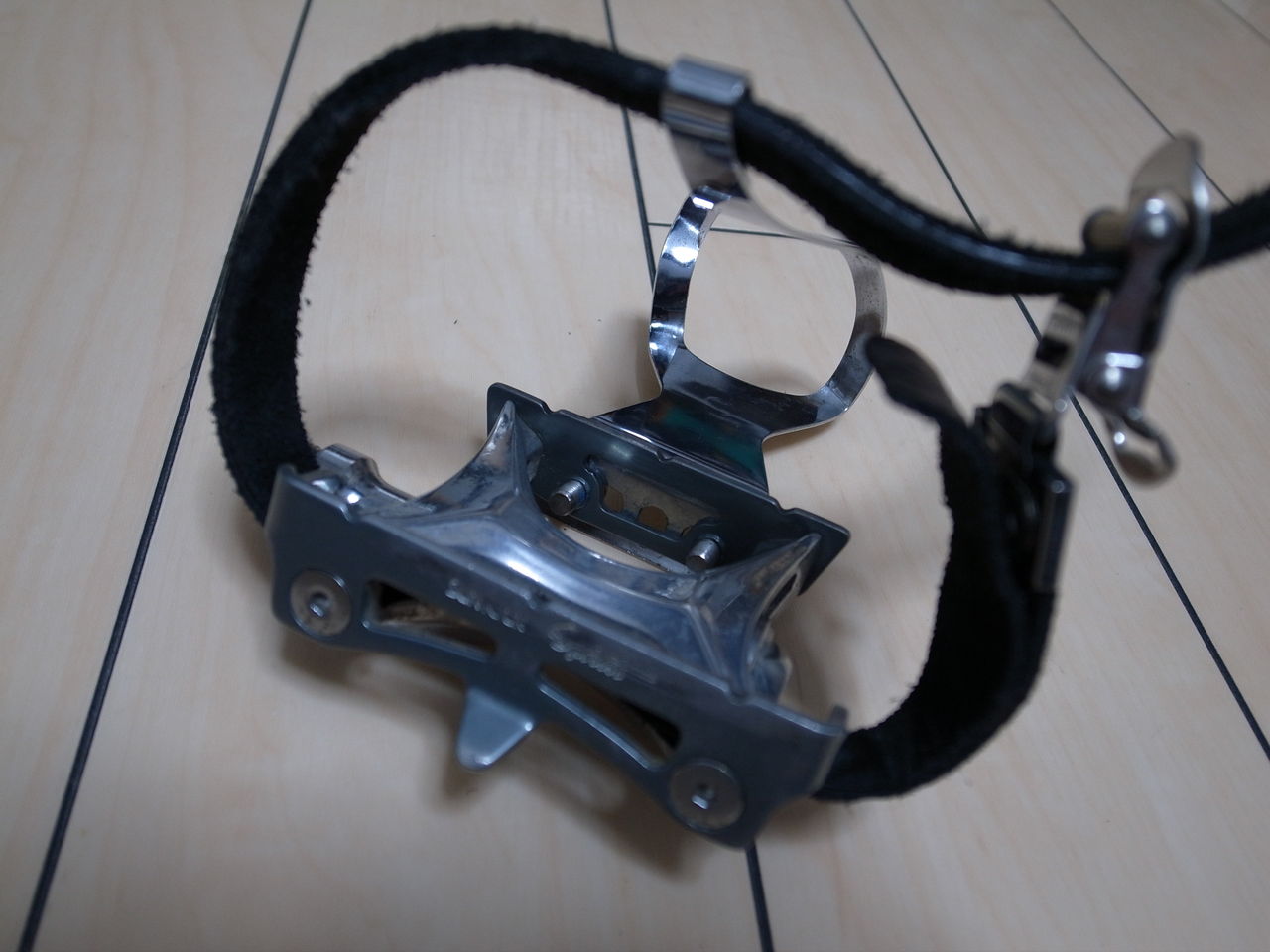 エイムック 旅する自転車の本