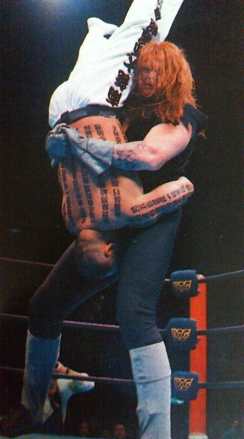 今日は何の日 新崎人生vsジ アンダーテイカー 散々だったwwfマニアツアーの客入り 行かないで後悔より行って後悔