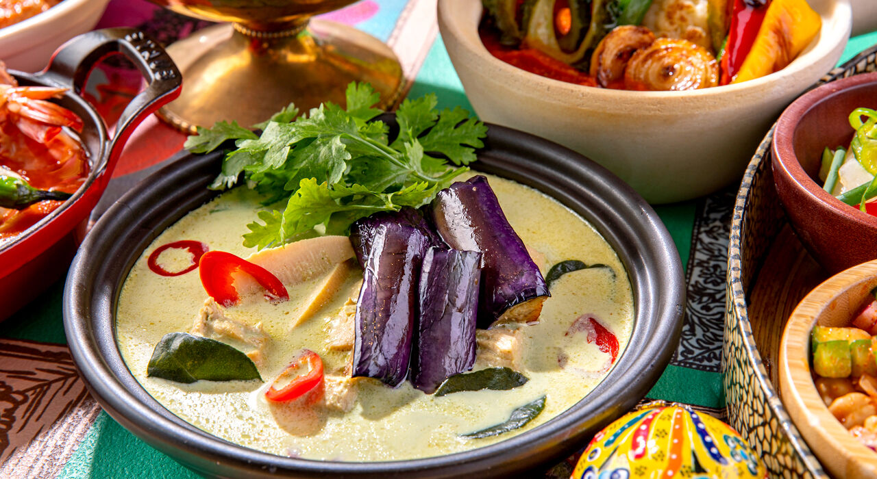 curry_hilton2