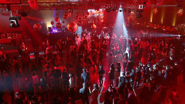 111002CLUB_CHIC_main