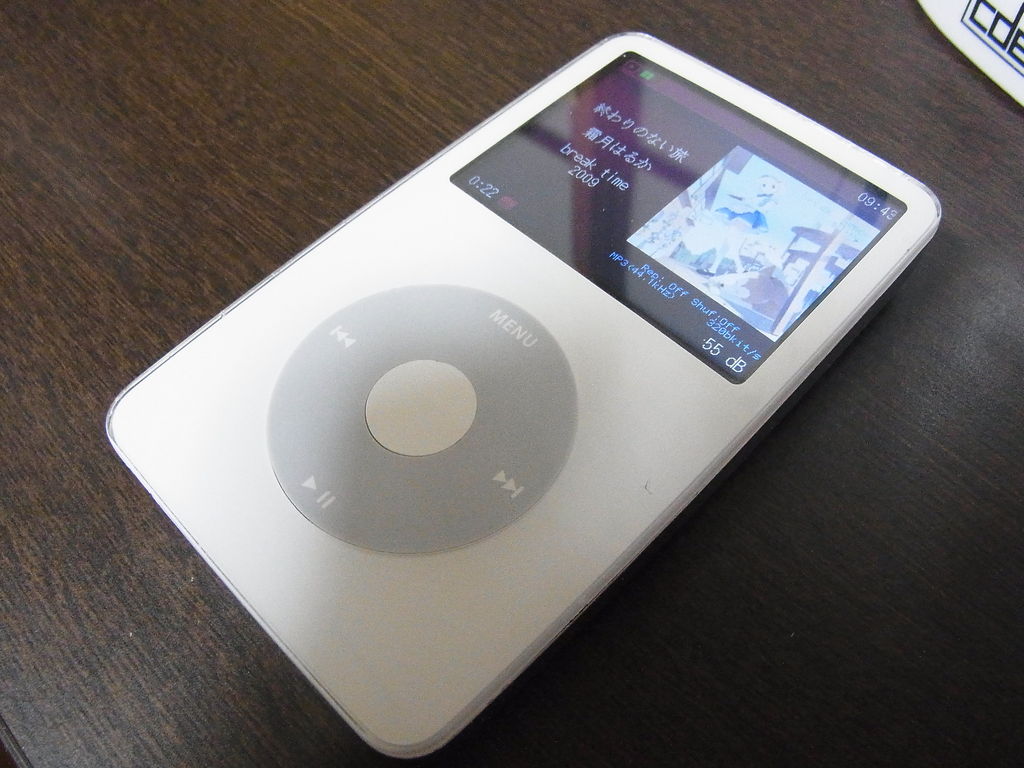 未だに人気のある７年前の第５世代iPodをRockbox化してみる! : 魔王の 