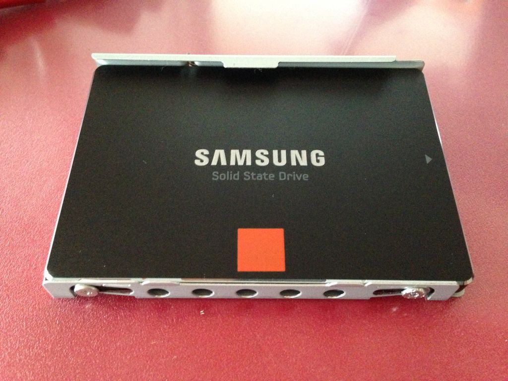 SSDが安くなってきたのでPS3に取り付けてみるの巻 : 魔王の引き出し